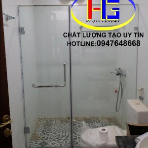 vách tắm kính thẳng